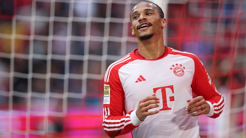 Leroy Sane trong nhiều năm cũng thể hiện được sự ấn tượng lớn Leroy Sane trong nhiều năm cũng thể hiện được sự ấn tượng lớn