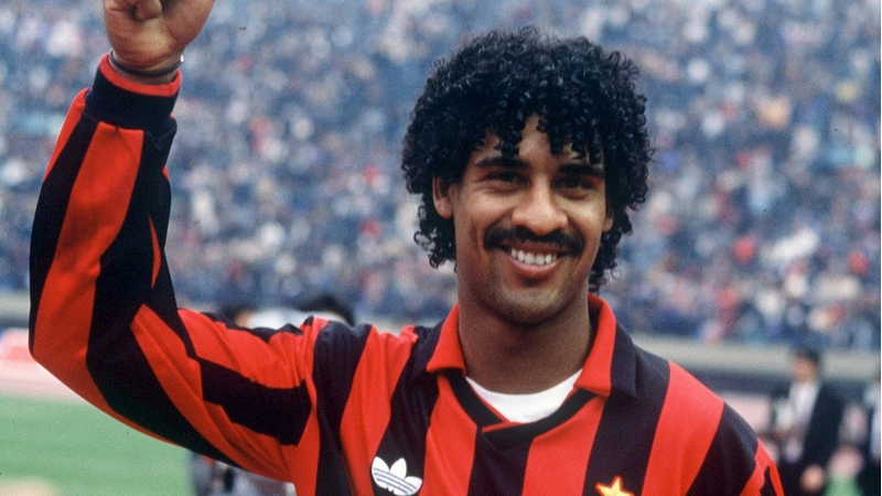 Frank Rijkaard từng là một cầu thủ CMF xuất sắc nhất Frank Rijkaard từng là một cầu thủ CMF xuất sắc nhất
